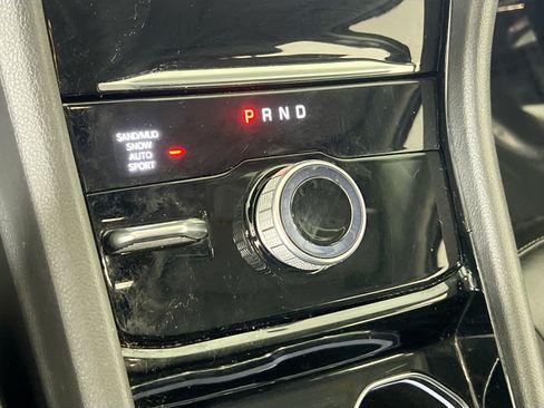 Used 2023 Jeep Grand Cherokee Limited AWD/4WD image 17