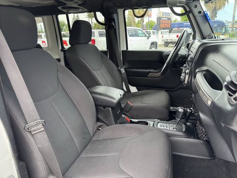 Used 2013 Jeep Wrangler Unlimited Sport AWD/4WD image 13