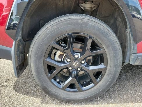 Used 2024 Toyota RAV4 LE FWD image 25