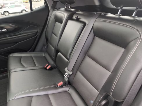 Used 2023 GMC Terrain SLT w/ Infotainment Package II AWD/4WD image 13