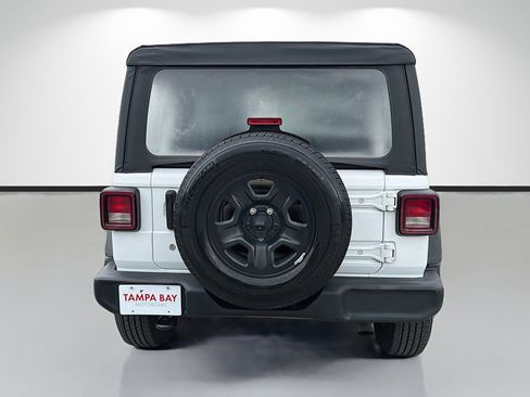 Used 2019 Jeep Wrangler Unlimited Sport AWD/4WD image 4