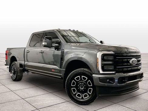 Certified 2025 Ford F350 Platinum AWD/4WD image 2