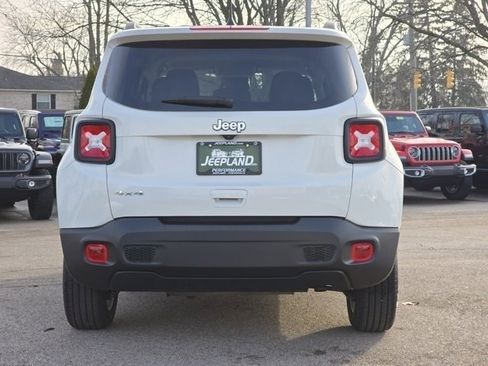Used 2023 Jeep Renegade Latitude w/ Premium Group image 24