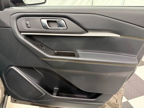 New 2026 Ford Explorer Tremor w/ Tremor Convenience Package image 24