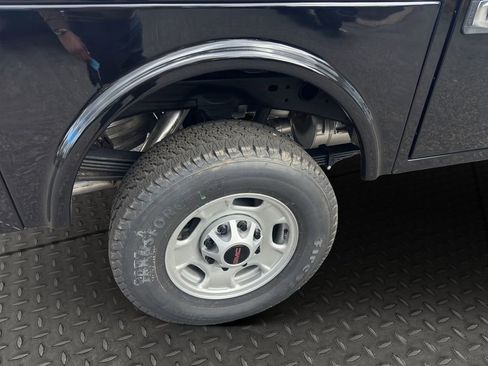 New 2025 GMC Sierra 2500 Pro w/ Convenience Package image 22