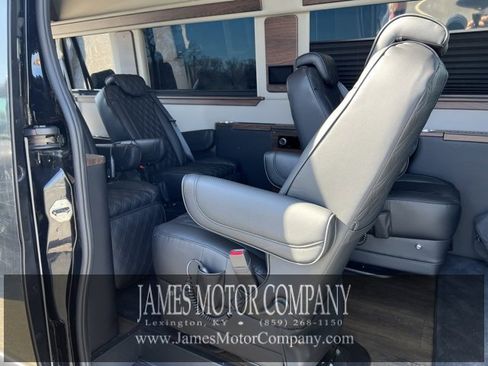 Used 2023 Mercedes-Benz Sprinter 3500 image 23