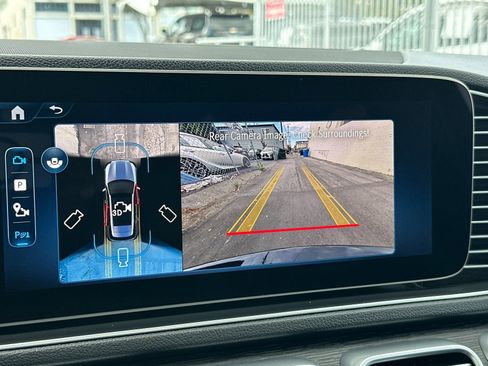 Used 2025 Mercedes-Benz GLE 350 4MATIC image 23