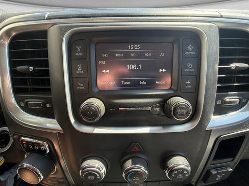 Used 2022 RAM 1500 Classic SLT AWD/4WD image 25