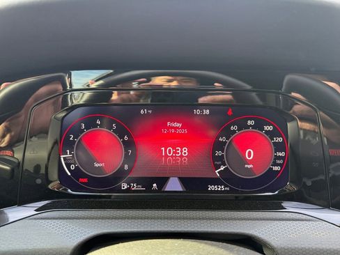 Used 2024 Volkswagen GTI SE image 18