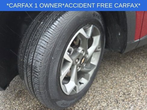 Used 2025 Chevrolet Trax LT w/ LT Convenience Package FWD image 22