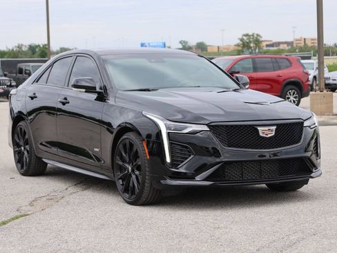 Used 2021 Cadillac CT4 V w/ Technology Package AWD/4WD image 4