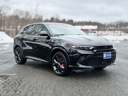 Used 2024 Dodge Hornet R/T Plus w/ Track Pack image 9