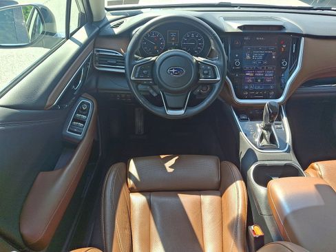 Used 2021 Subaru Outback Touring AWD/4WD image 11