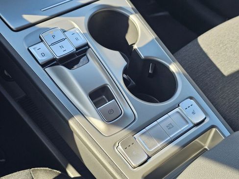 Used 2023 Hyundai Kona SE image 17