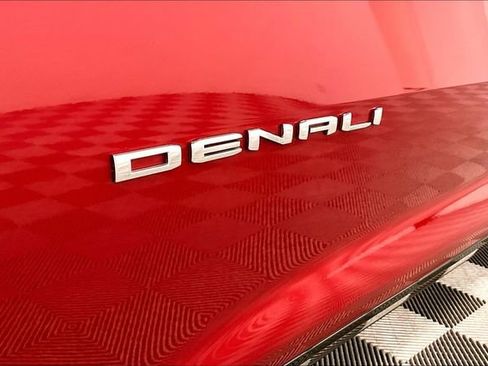 Used 2025 GMC Acadia Denali w/ Super Cruise Package image 38