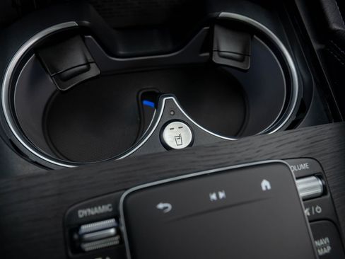 New 2026 Mercedes-Benz GLS 580 4MATIC image 26