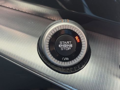 Used 2022 Jeep Grand Wagoneer Series III w/ Flexible Seating Group image 33