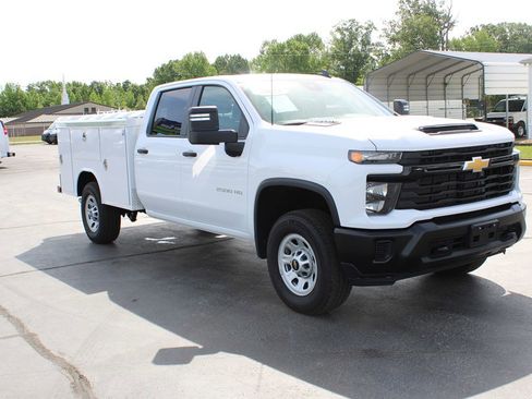 Used 2025 Chevrolet Silverado 2500 W/T w/ WT Convenience Package AWD/4WD image 3