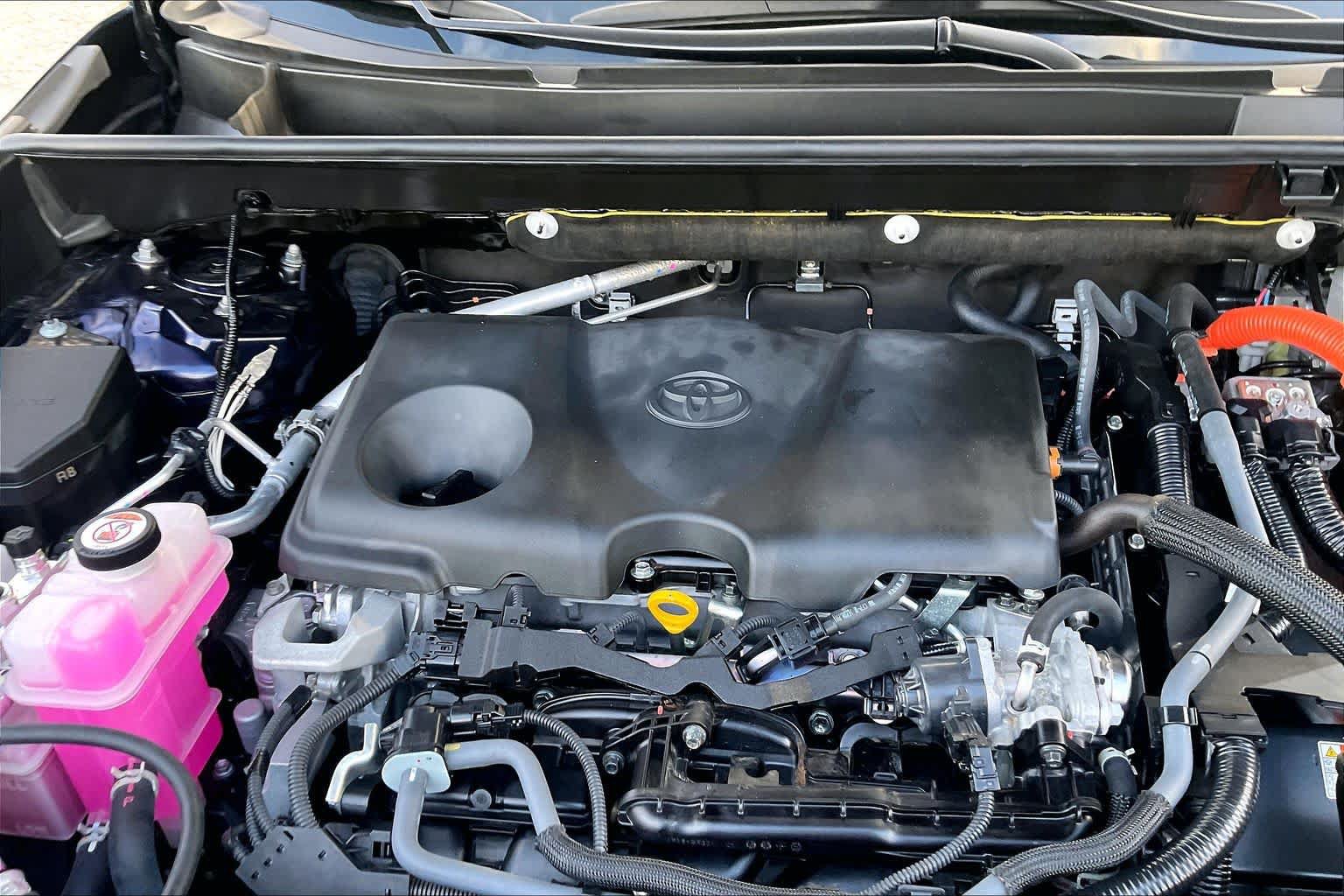 Used 2024 Toyota RAV4 Limited AWD/4WD image 32