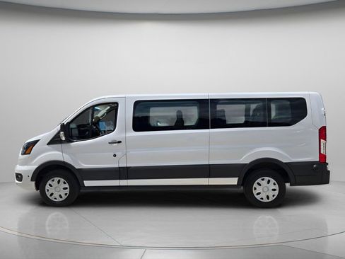 Used 2024 Ford Transit 350 XLT RWD image 3
