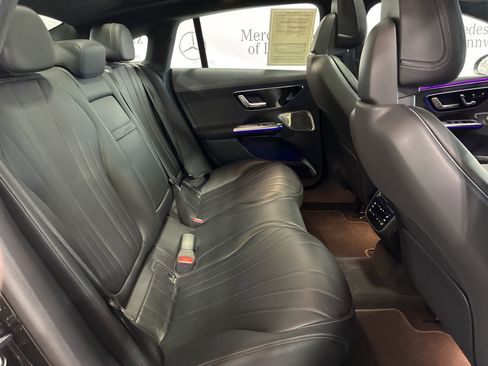 Used 2023 Mercedes-Benz EQE 500 4MATIC Sedan image 27