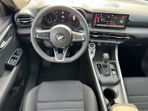 Used 2024 Dodge Hornet GT image 12