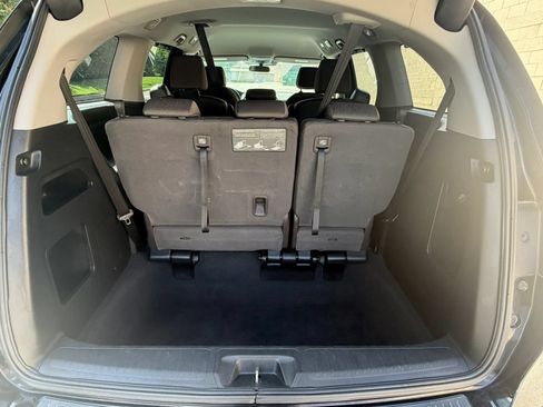 Used 2018 Honda Odyssey EX image 9