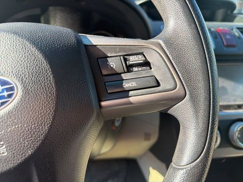 Used 2015 Subaru Crosstrek 2.0i Premium image 13