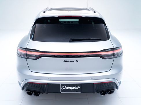 Certified 2026 Porsche Macan S AWD/4WD image 10