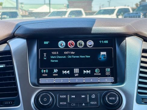 Used 2018 Chevrolet Suburban Premier RWD image 13