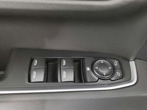 Used 2026 GMC Sierra 1500 SLE AWD/4WD image 32