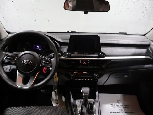 Used 2019 Kia Forte LXS FWD image 14