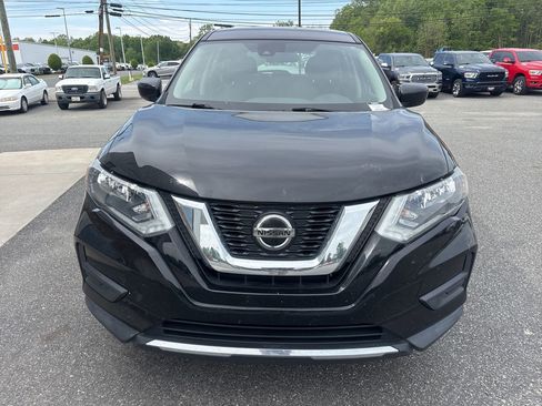 Used 2019 Nissan Rogue S image 9