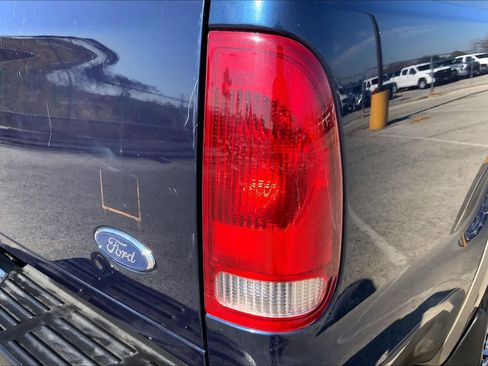 Used 2006 Ford F250 Lariat image 29