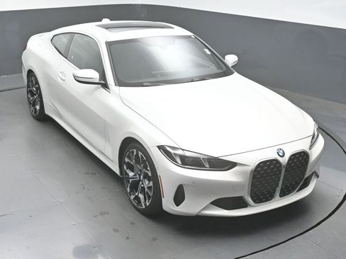 Used 2026 BMW 430i Coupe w/ Parking Assistance Package image 40