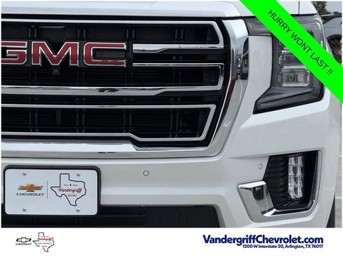 Used 2022 GMC Yukon SLT w/ SLT Premium Package AWD/4WD image 8