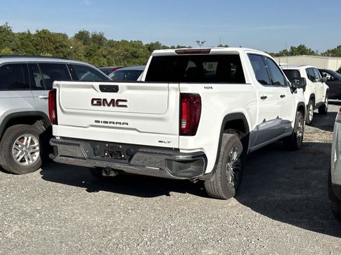 Used 2025 GMC Sierra 1500 SLT AWD/4WD image 3