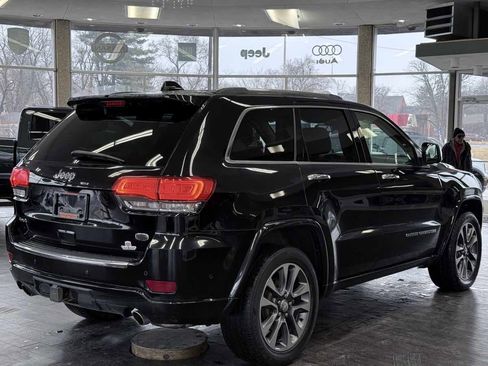 Used 2018 Jeep Grand Cherokee Overland image 9