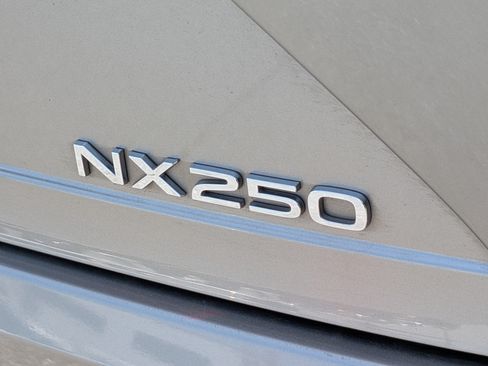Used 2024 Lexus NX 250 FWD image 9