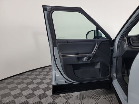 Used 2024 Rivian R1S Adventure AWD/4WD image 16