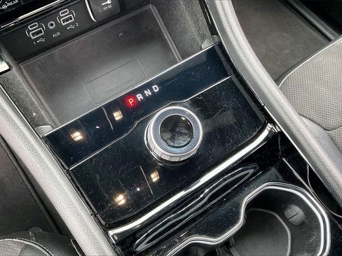 Certified 2022 Jeep Grand Cherokee L Laredo image 32