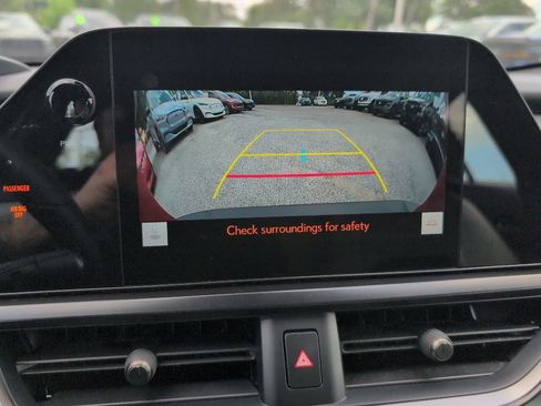 Used 2024 Lexus UX 250h FWD image 16
