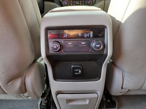 Used 2017 GMC Acadia SLE w/ Driver Alert Package I FWD image 13