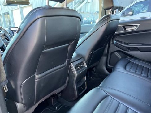 Used 2023 Ford Edge SEL image 19