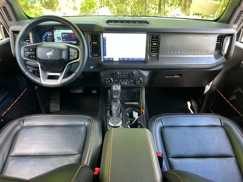 Used 2024 Ford Bronco Badlands AWD/4WD image 13