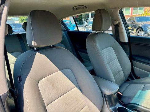 Used 2015 Kia Forte EX FWD image 17
