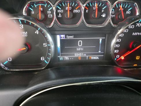 Used 2017 Chevrolet Silverado 1500 LT w/ All Star Edition image 12