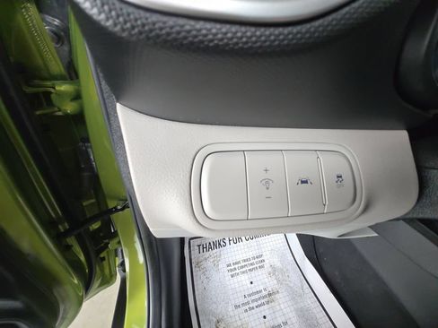 Used 2021 Hyundai Venue SEL w/ Cargo Package FWD image 26
