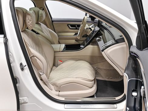 Used 2023 Mercedes-Benz S 580 4MATIC Sedan w/ AMG Line image 38