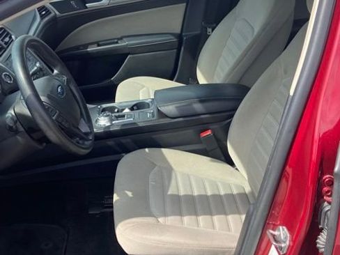 Used 2017 Ford Fusion S FWD image 5